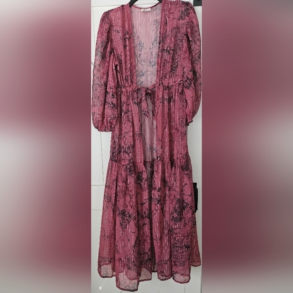 🌟NWOT Sheer Kimono-style Boho Chic Flowy Overlay Wrap With Tie Front-One Size🌟